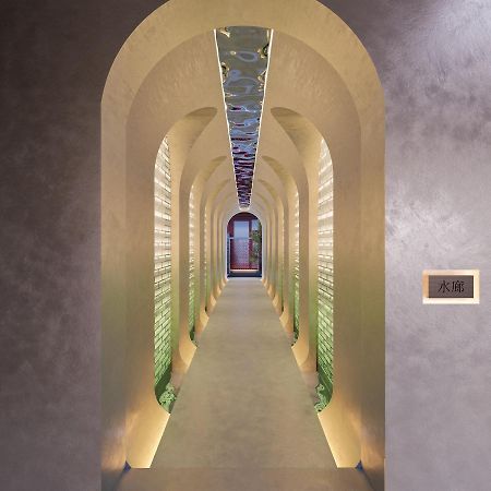 Happy Dragon Courtyard- Newly Renovated With French Windows, Near Tian'Anmen Forbidden City,Lama Temple And Heaven Temple, 3Minutes Walk From Subway,Fluent English Speaking With Tourist Sights Tickets Service ,Free Coffee &Laundry Service Beijing Exterior photo