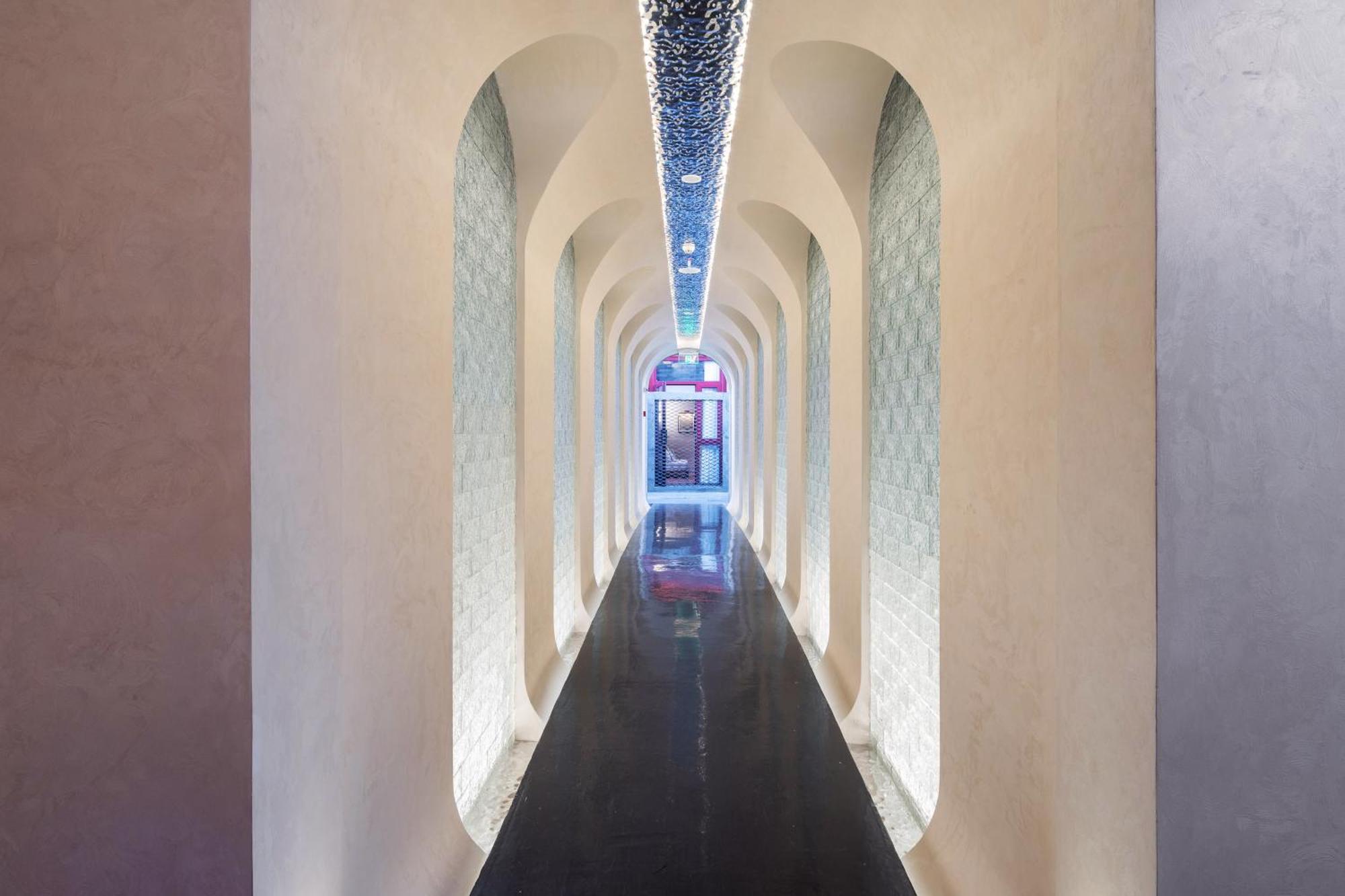 Happy Dragon Courtyard- Newly Renovated With French Windows, Near Tian'Anmen Forbidden City,Lama Temple And Heaven Temple, 3Minutes Walk From Subway,Fluent English Speaking With Tourist Sights Tickets Service ,Free Coffee &Laundry Service Beijing Exterior photo